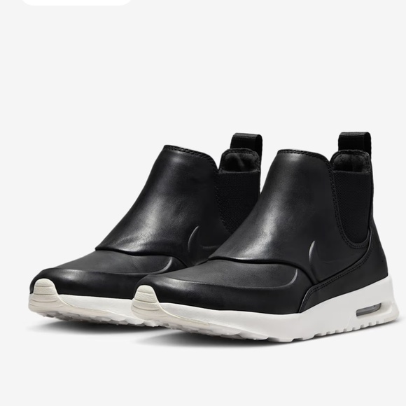 Nike Air Max Thea Mid Black Leather Sneaker Boot Athletic Booties Womens 9 NEW - Picture 1 of 12